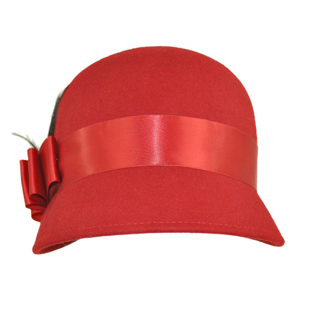 Chapeau Cloche Chloe rouge SUR LA TETE