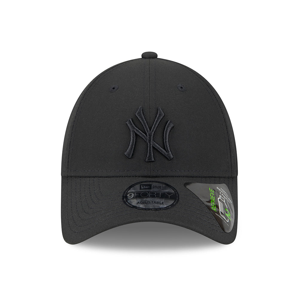 Casquette 9FORTY MLB Repreve Outline New York Yankees noir sur noir NEW ERA